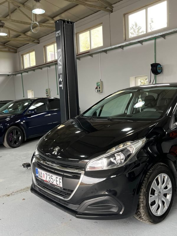 Završen servis na automobilima i spremni za isporuku klijentima.